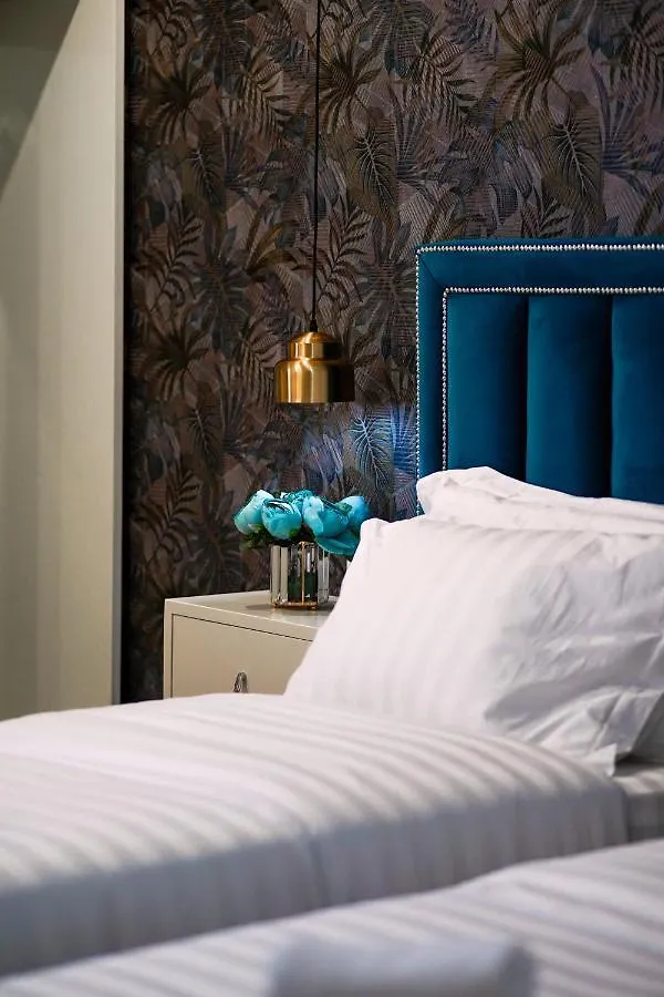 Hotel Capital Inn טיראנה
