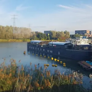  Botel Euphrate Houseboat Niederlande