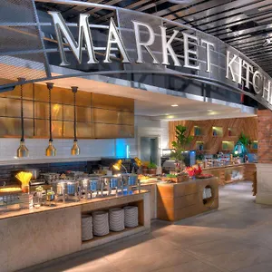 Movenpick & Convention Centre Klia 5*, Sepang Malasia