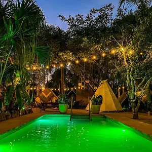  Hotel Bufo Alvarius Sanctuary Bacalar Mexiko