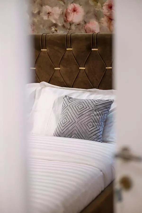 Hotel Capital Inn Tirana 0*,  Albanië